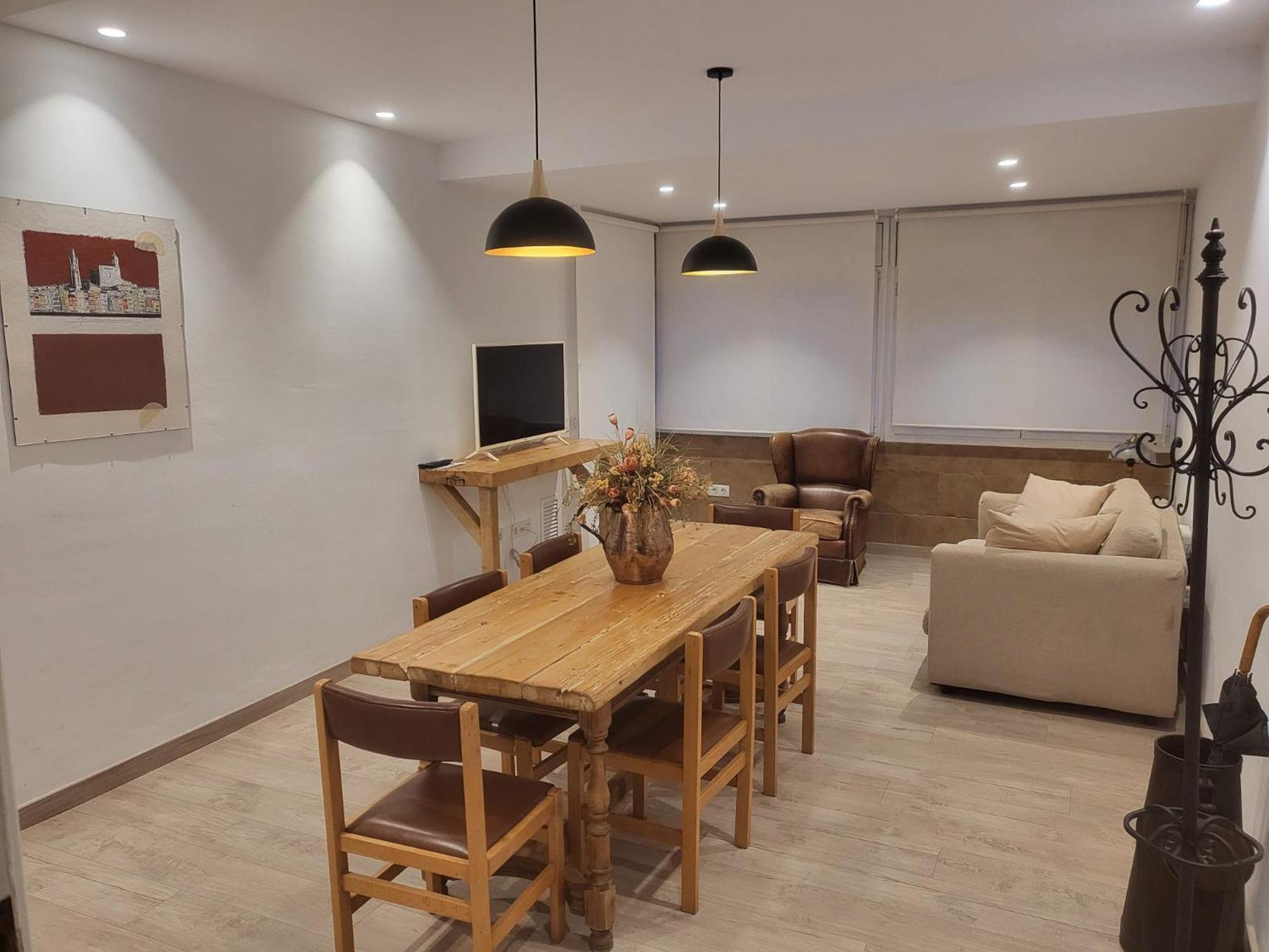 Turistic Girona - Piso De 1, 2 O 3 Habitaciones Exterior photo
